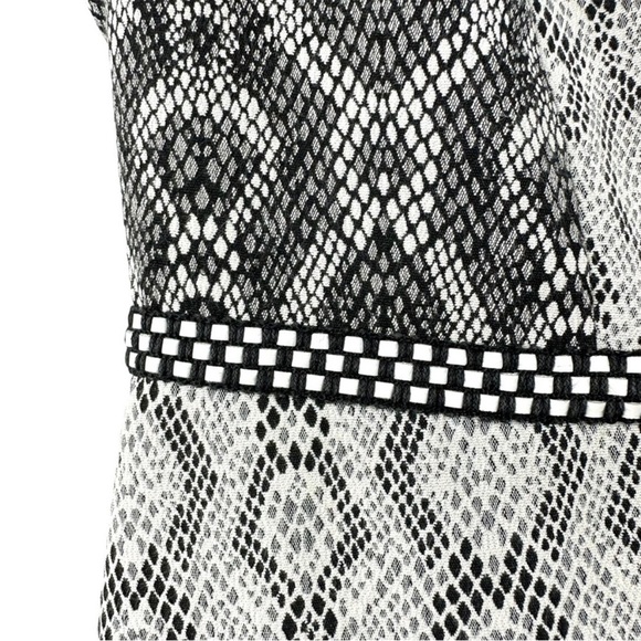 Belle Badgley Mischka Dress Size 2 - Picture 3 of 13